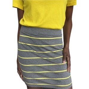 ROUTE 66•SIZE L•GREY, NEON YELLOW•STRIPED MINI SKIRT